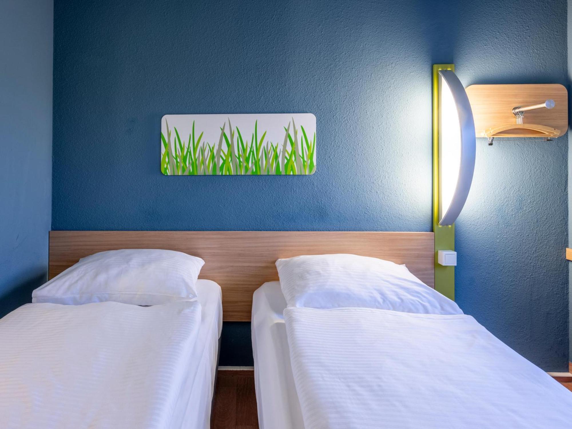 B&B Hotel Kassel-Lohfelden Εξωτερικό φωτογραφία