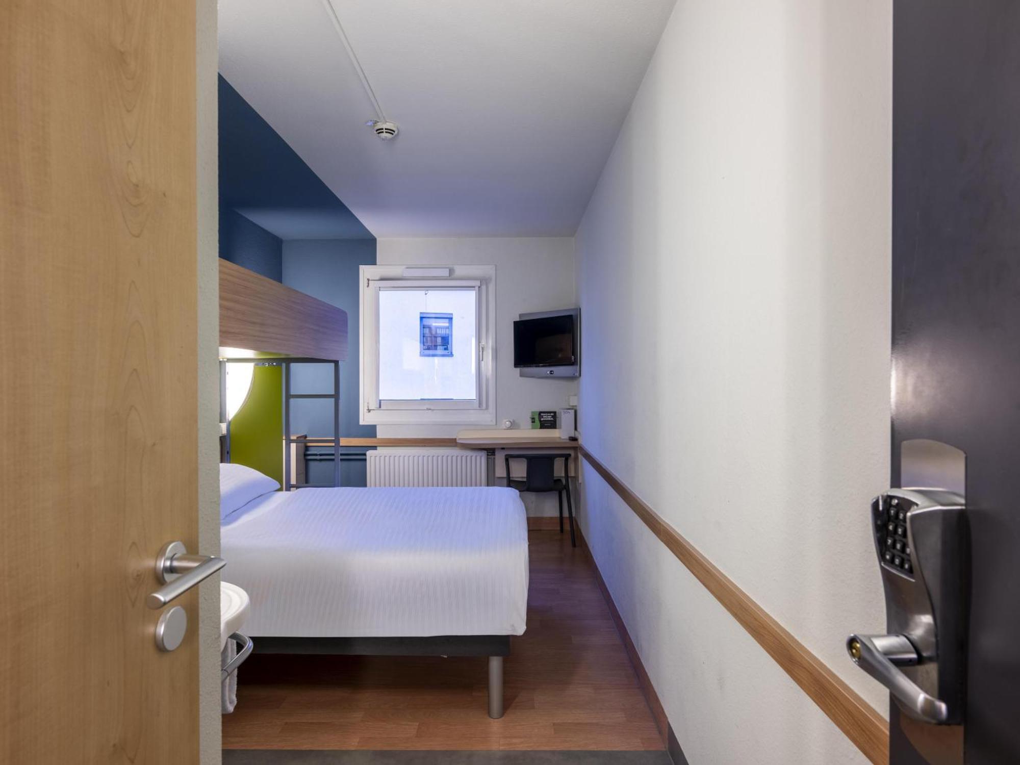 B&B Hotel Kassel-Lohfelden Εξωτερικό φωτογραφία