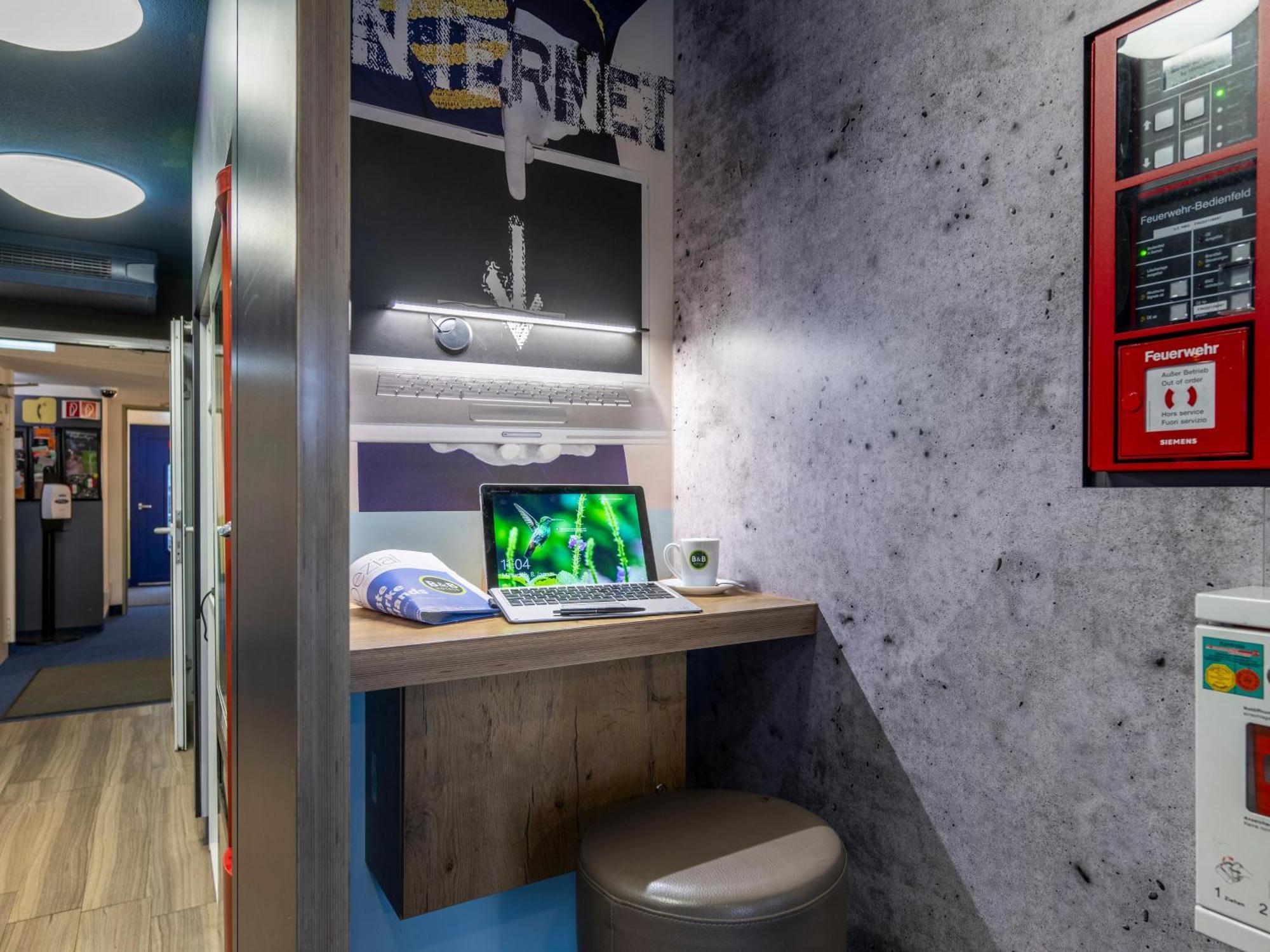 B&B Hotel Kassel-Lohfelden Εξωτερικό φωτογραφία