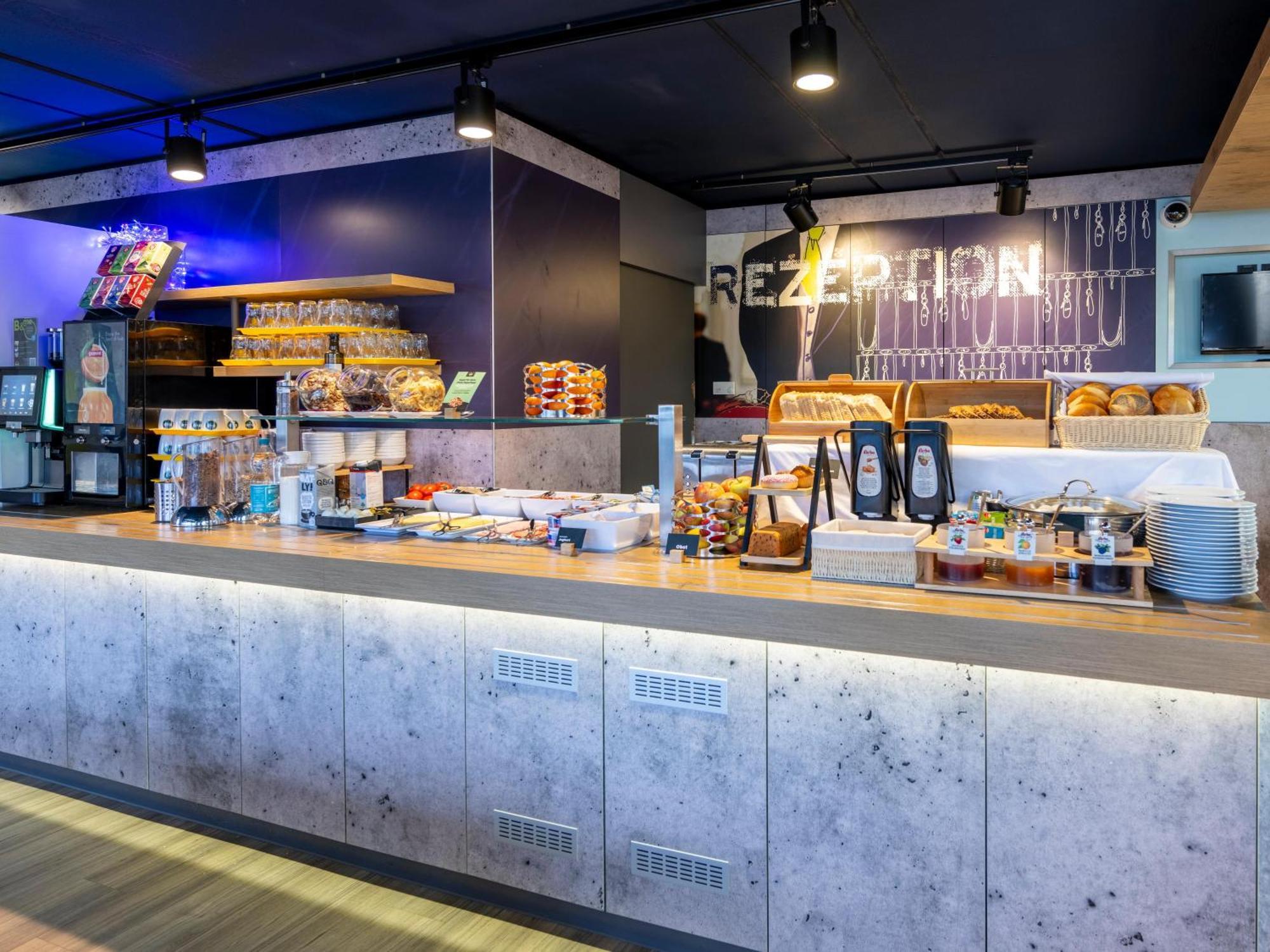 B&B Hotel Kassel-Lohfelden Εξωτερικό φωτογραφία